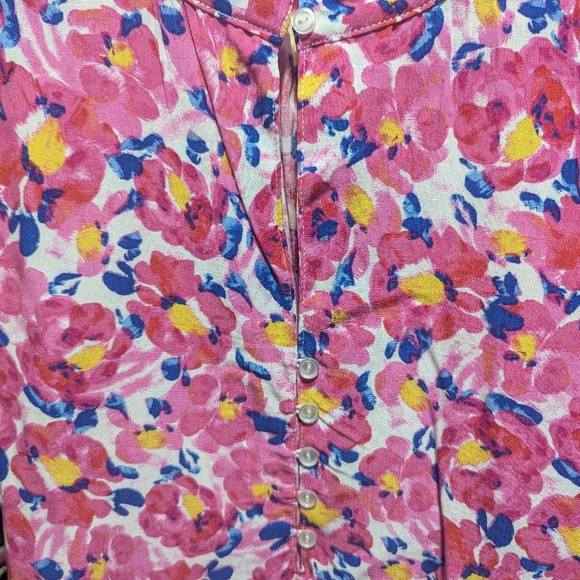 Time And Tru Women's shirt flower ruffle tank Sleeveless M (8-10) W-303 - Picture 3 of 7